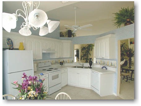 Great kitchen viewed from the breakfastarea